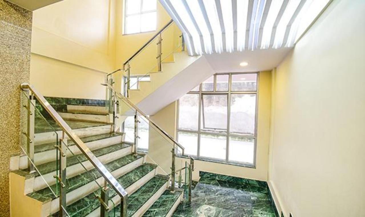 Fabhotel Stay Inn International - Nr Sealdah Station Kolkata Bagian luar foto