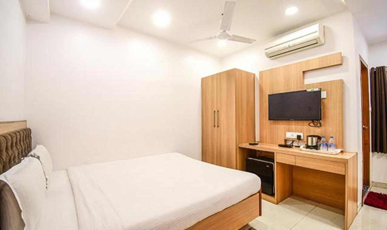 Fabhotel Stay Inn International - Nr Sealdah Station Kolkata Bagian luar foto